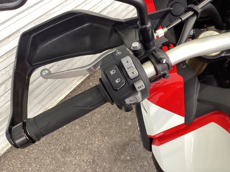 ＣＲＦ１０００Ｌ　アフリカツイン