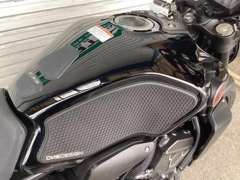 ＣＢ１０００Ｒ