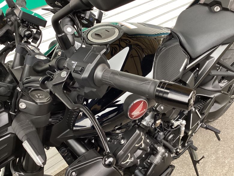 ＣＢ１０００Ｒ