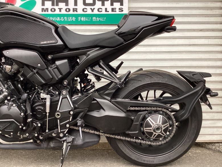 ＣＢ１０００Ｒ