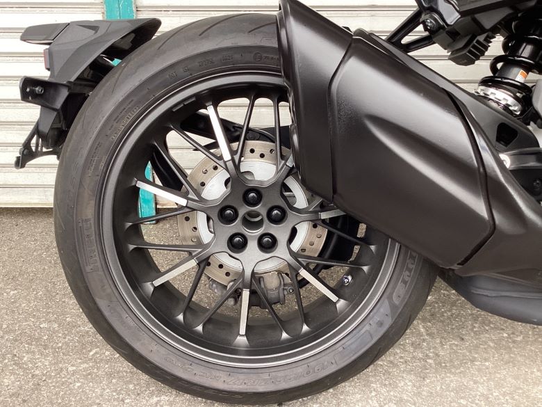 ＣＢ１０００Ｒ