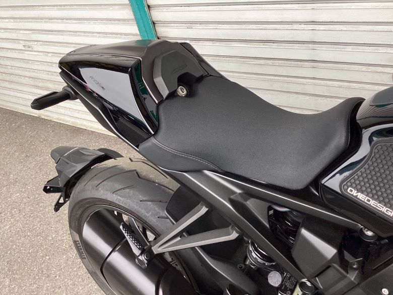 ＣＢ１０００Ｒ