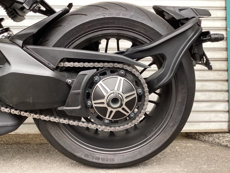 ＣＢ１０００Ｒ