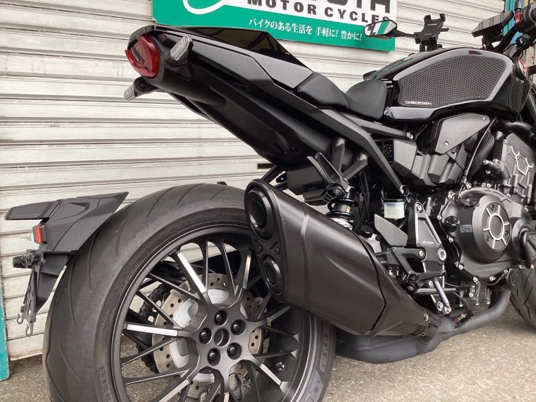 ＣＢ１０００Ｒ