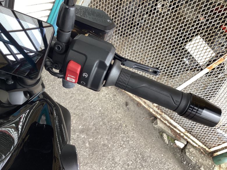 ＣＢ１０００Ｒ