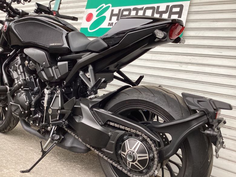 ＣＢ１０００Ｒ