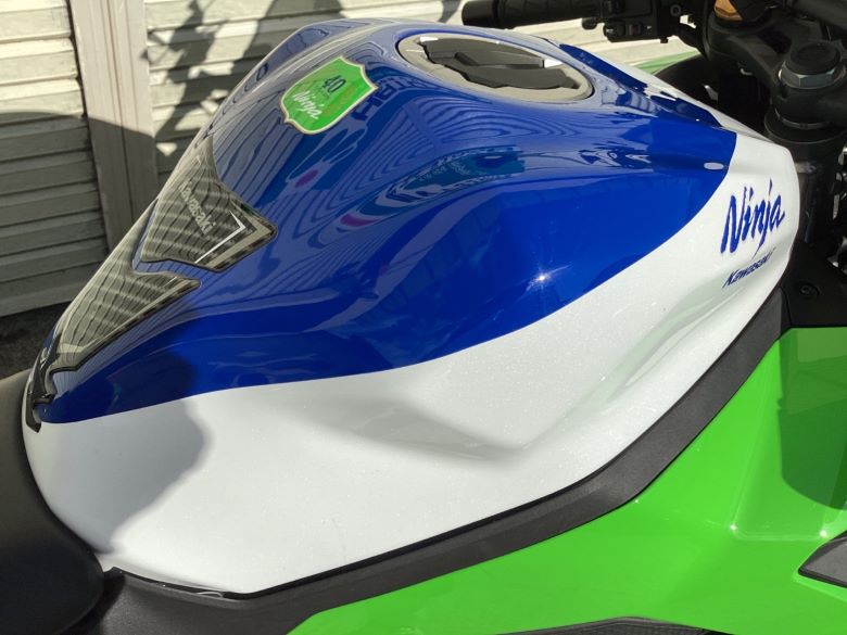 Ｎｉｎｊａ　ＺＸ−４ＲＲ