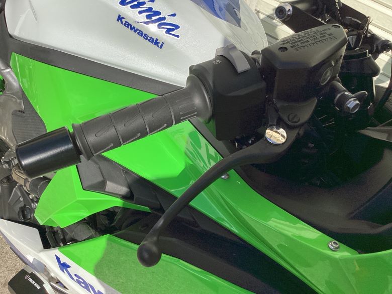 Ｎｉｎｊａ　ＺＸ−４ＲＲ