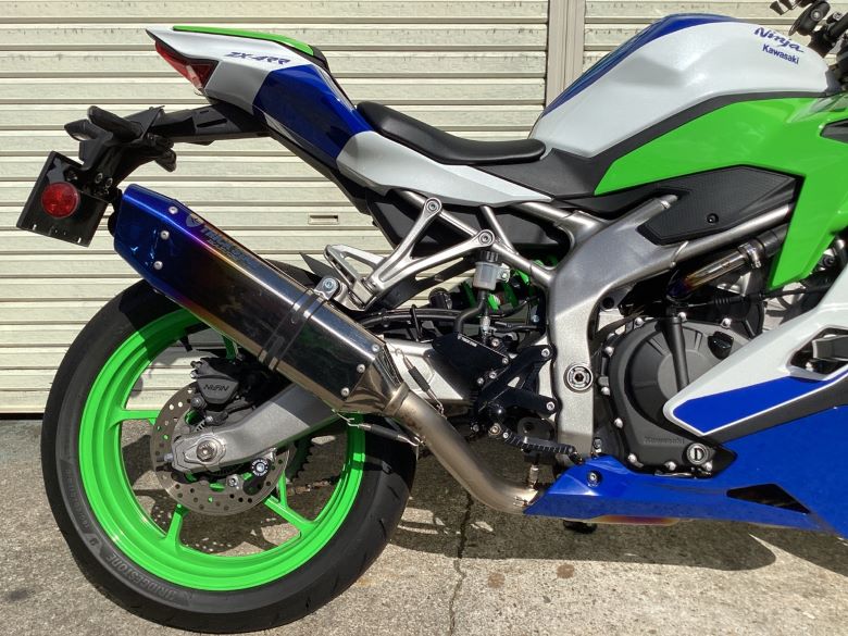 Ｎｉｎｊａ　ＺＸ−４ＲＲ