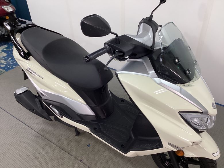 バーグマンストリート１２５ＥＸ