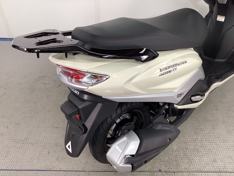 バーグマンストリート１２５ＥＸ