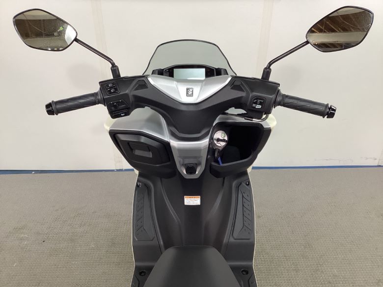 バーグマンストリート１２５ＥＸ