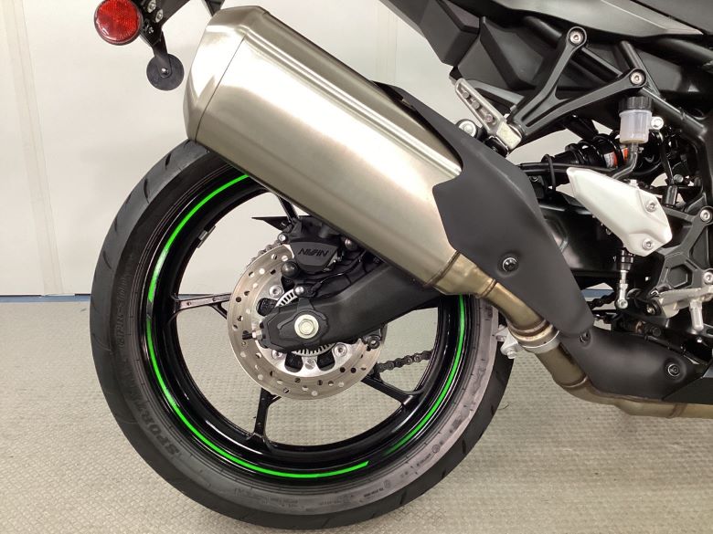 Ｎｉｎｊａ　ＺＸ−４Ｒ　ＳＥ