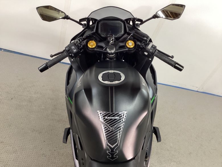 Ｎｉｎｊａ　ＺＸ−４Ｒ　ＳＥ