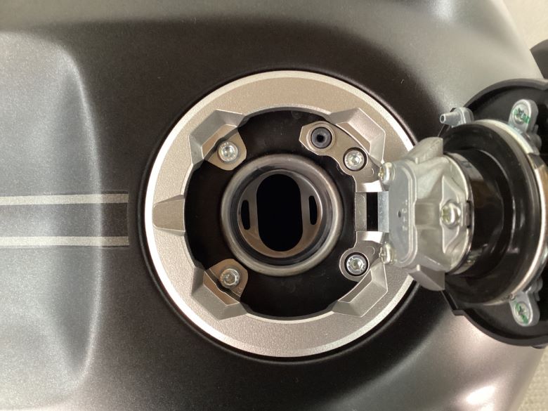 Ｎｉｎｊａ　ＺＸ−４Ｒ　ＳＥ