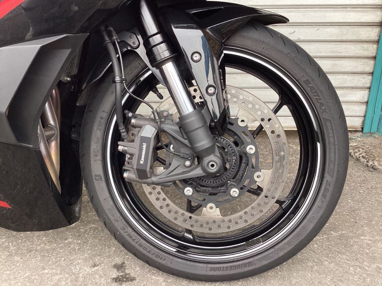 Ｎｉｎｊａ　ＺＸ−２５Ｒ　ＳＥ