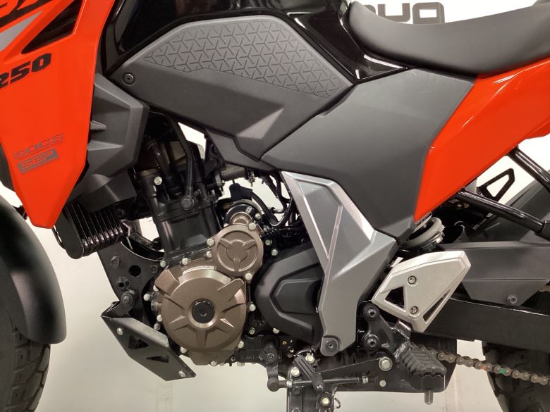 Ｖ−ストローム２５０ＳＸ