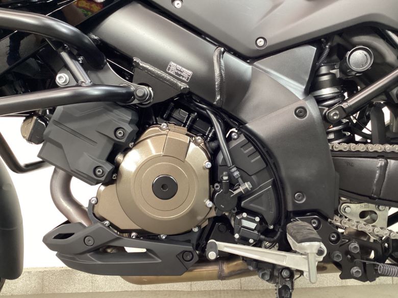 Ｖ−ストローム１０５０