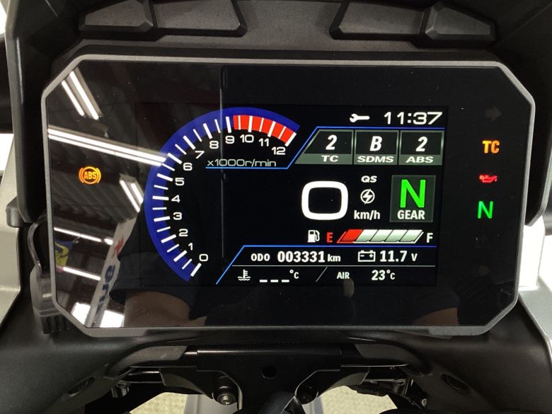 Ｖ−ストローム１０５０