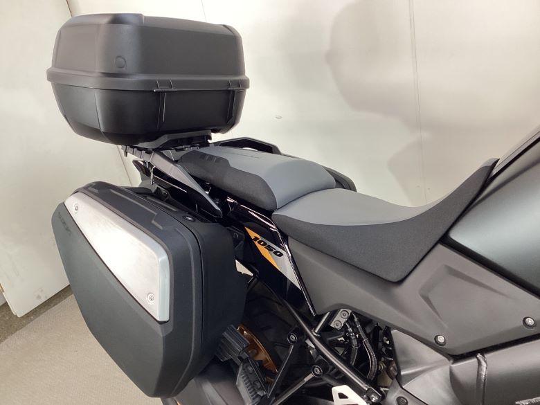 Ｖ−ストローム１０５０