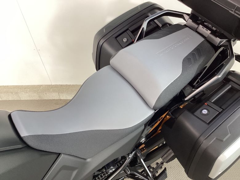 Ｖ−ストローム１０５０