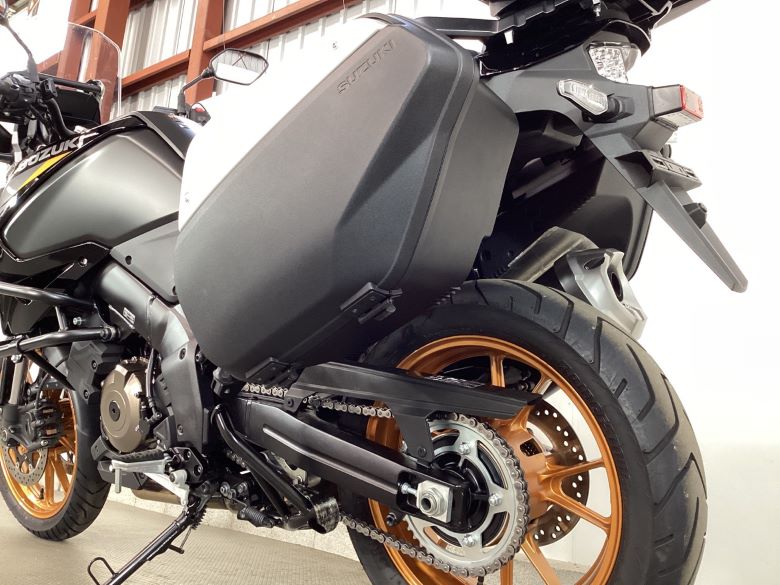 Ｖ−ストローム１０５０