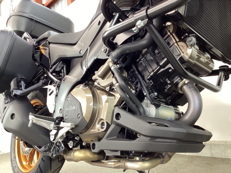 Ｖ−ストローム１０５０