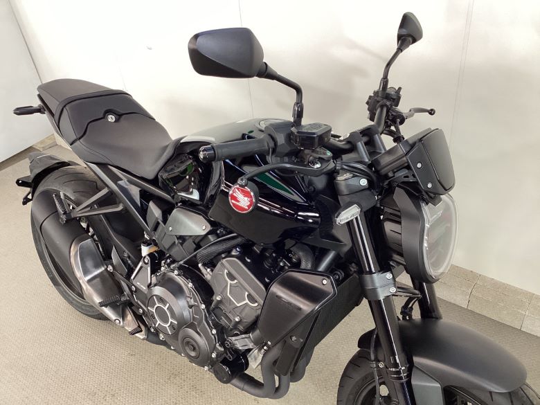 ＣＢ１０００Ｒ