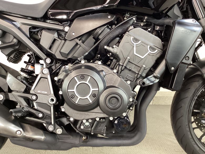 ＣＢ１０００Ｒ