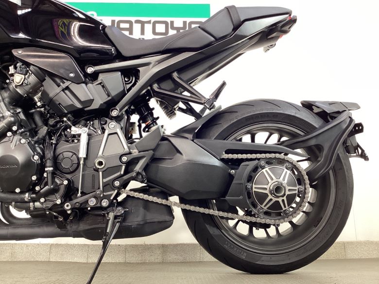 ＣＢ１０００Ｒ