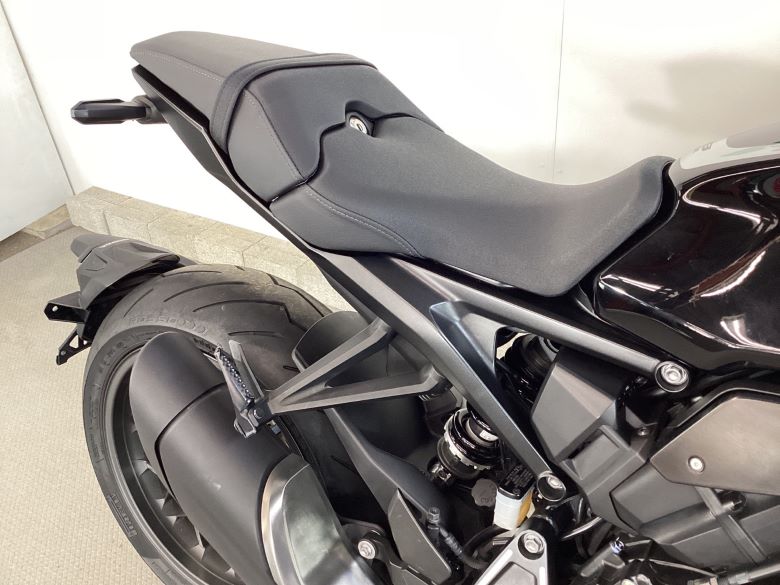 ＣＢ１０００Ｒ