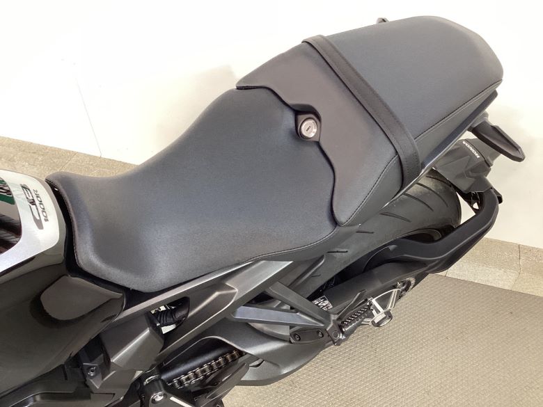 ＣＢ１０００Ｒ