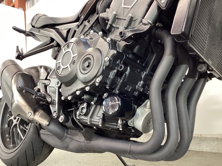 ＣＢ１０００Ｒ