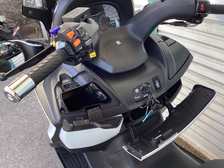 スカイウェイブ６５０ＬＸ