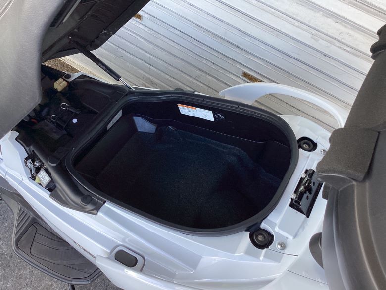 スカイウェイブ６５０ＬＸ