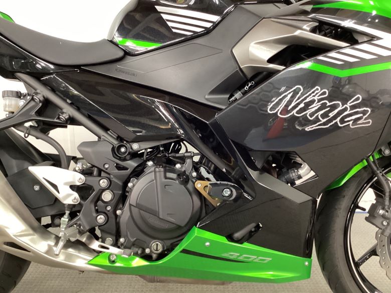 Ｎｉｎｊａ　４００