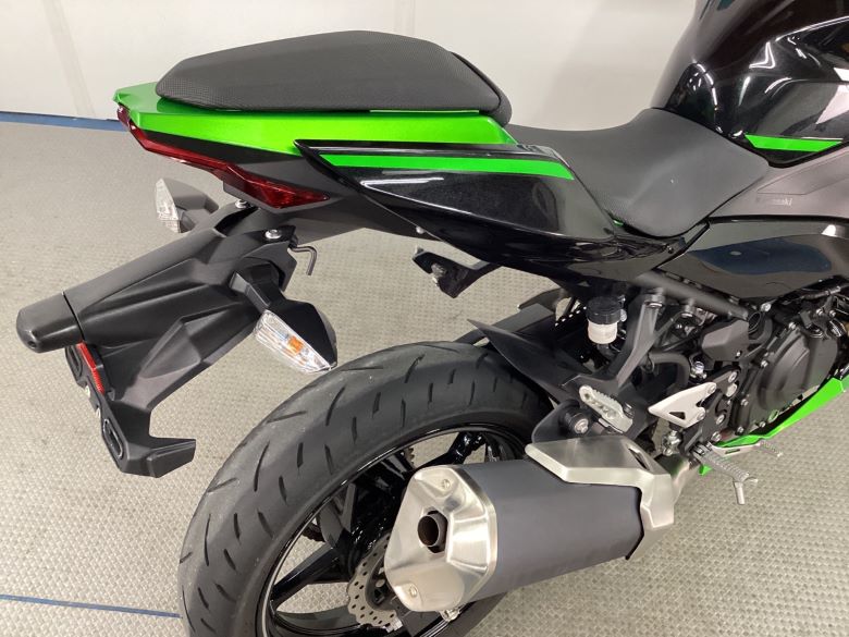 Ｎｉｎｊａ　４００