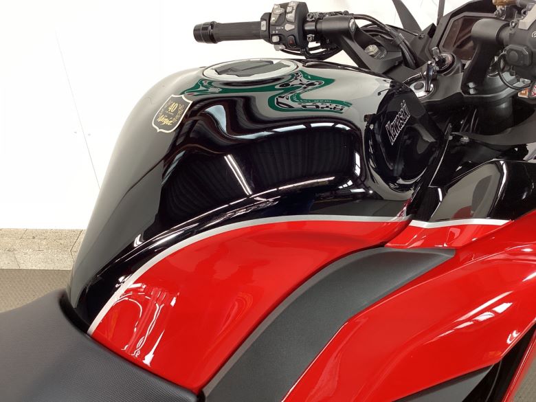 Ｎｉｎｊａ　１０００　ＳＸ