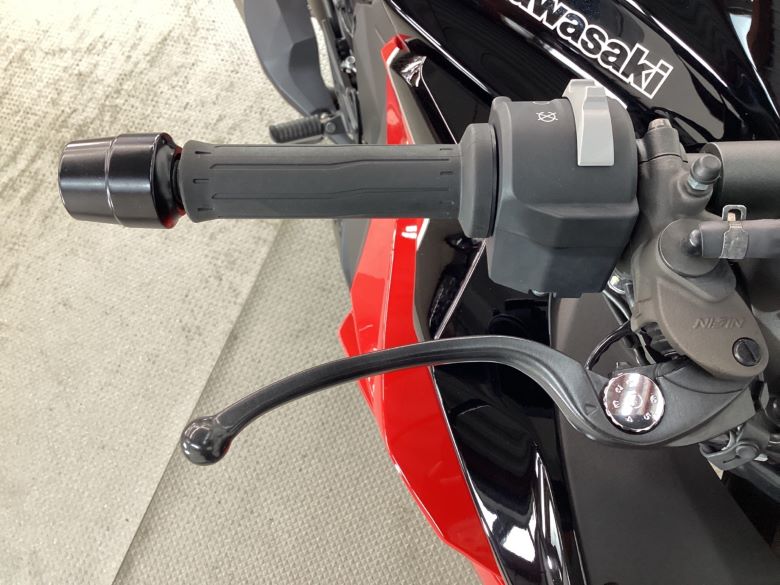 Ｎｉｎｊａ　１０００　ＳＸ