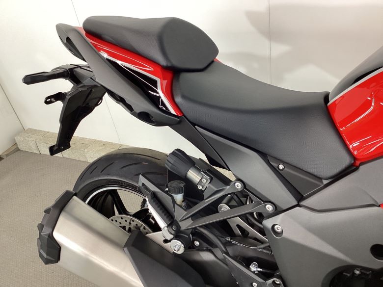 Ｎｉｎｊａ　１０００　ＳＸ