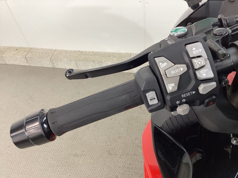 Ｎｉｎｊａ　１０００　ＳＸ