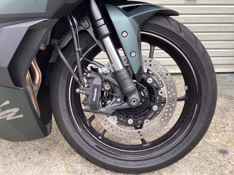 Ｎｉｎｊａ　ＺＸ−４Ｒ　ＳＥ