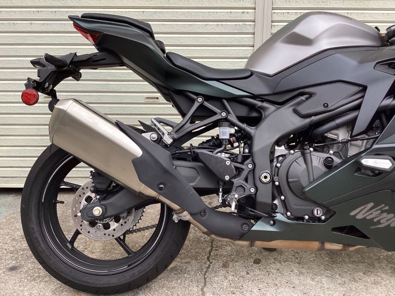 Ｎｉｎｊａ　ＺＸ−４Ｒ　ＳＥ