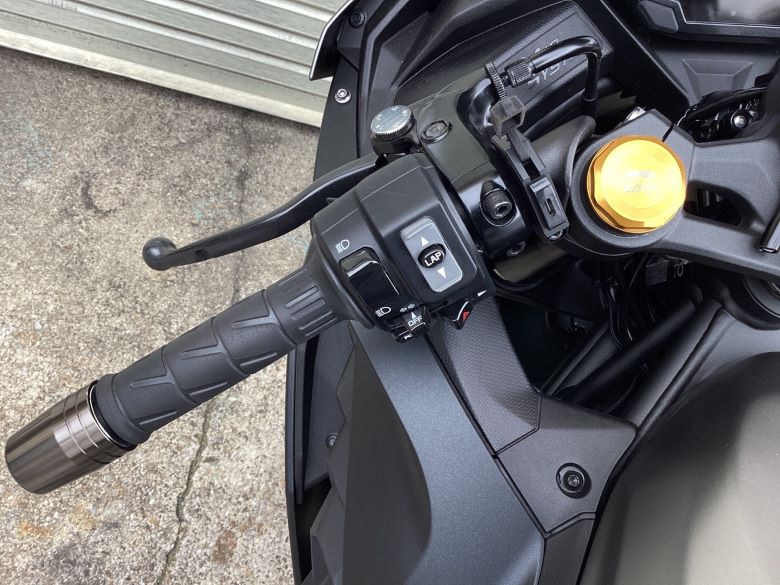 Ｎｉｎｊａ　ＺＸ−４Ｒ　ＳＥ