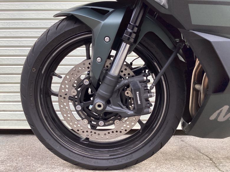 Ｎｉｎｊａ　ＺＸ−４Ｒ　ＳＥ