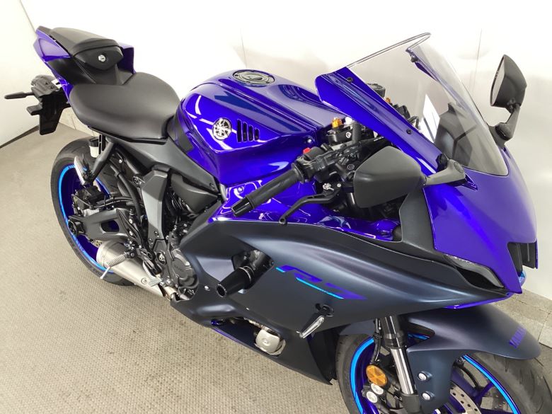 ＹＺＦ−Ｒ７