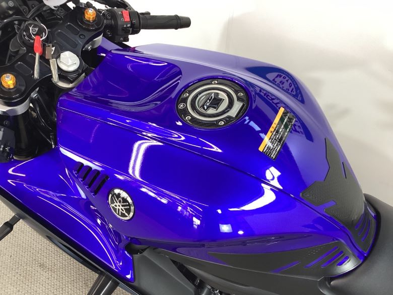 ＹＺＦ−Ｒ７
