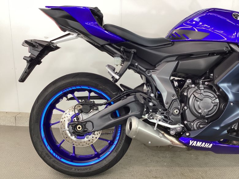 ＹＺＦ−Ｒ７