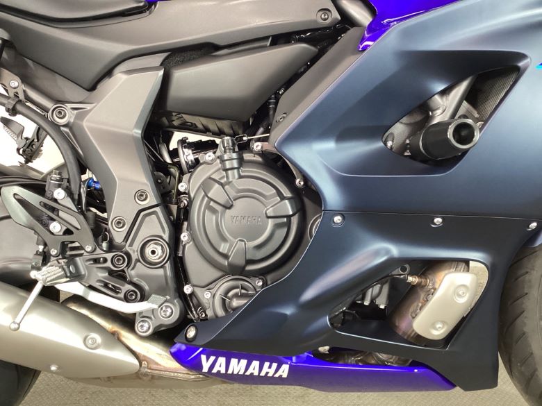 ＹＺＦ−Ｒ７