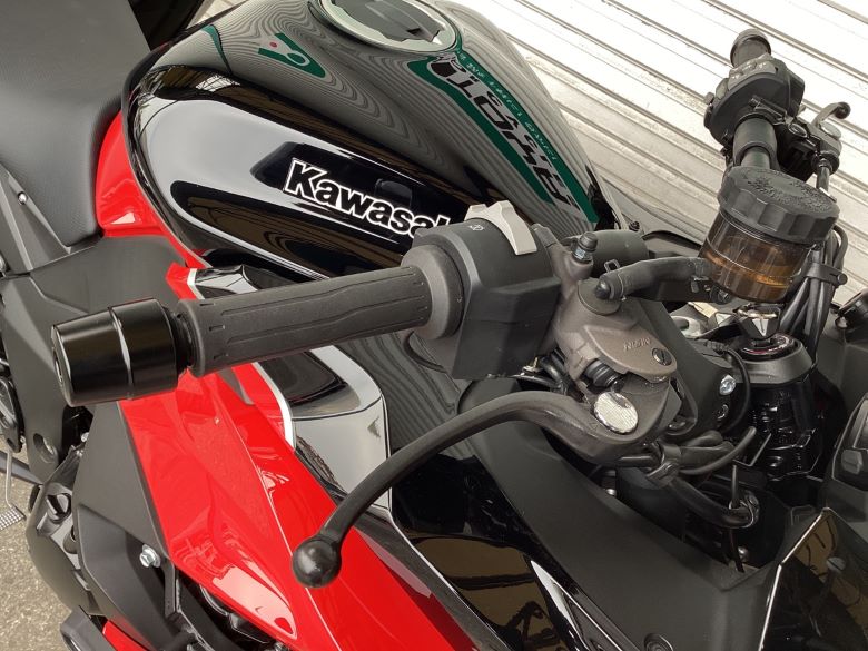 Ｎｉｎｊａ　１０００　ＳＸ